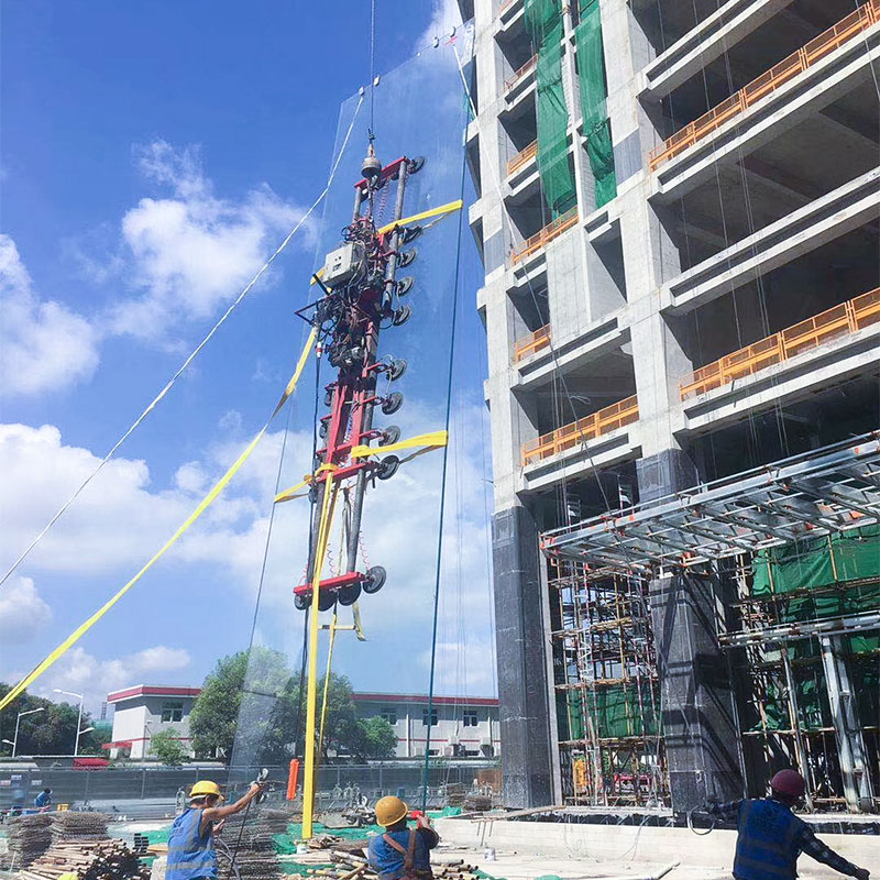 점포 유리 및 유리 파티션은 모두 비 구조적이고 미적인 유리입니다.