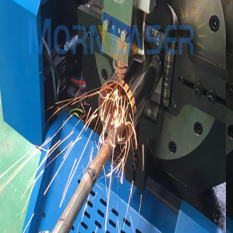 MORN® 파이버 레이저 커터는 금속 가공 산업의 요구를 충족시키기 위해 더욱 유연하고 경제적입니다.