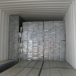 210 폭 6mm 구멍 아연 도금 된 발판 철강 판