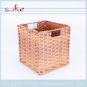 체육 등나무 저장 바구니를 저장