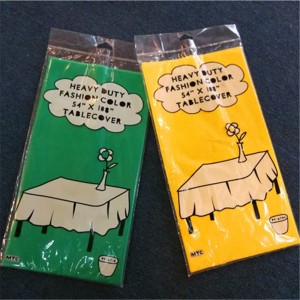 금속 빛 녹색 Tablecover 다채로운 호 일 주문 테이블 피복 매트 또는 패드