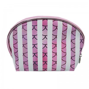 주문을 받아서 만들어진 세면 용품 부대 화장 용 부대