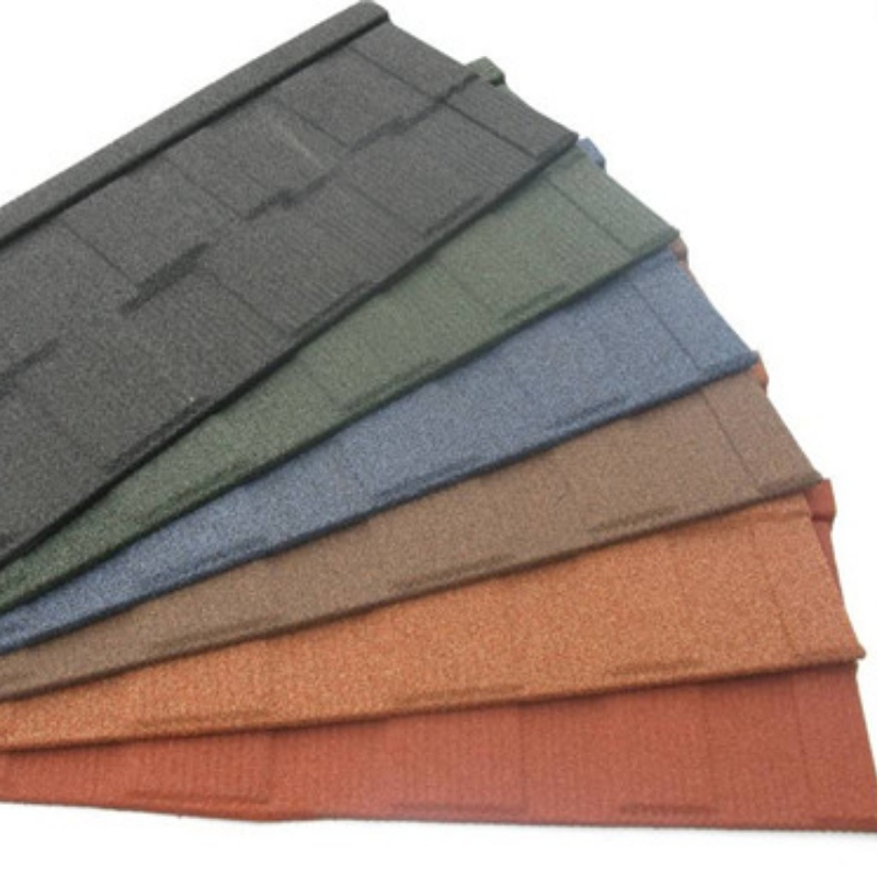 금속 타일은 현재 건물에서 선호됩니다.