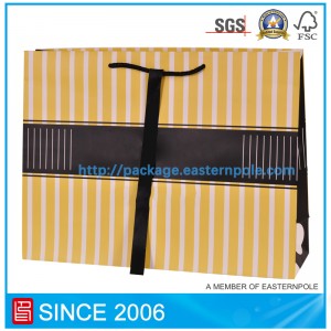 리본 클로저와 럭셔리 백합 핑크색 종이 봉지