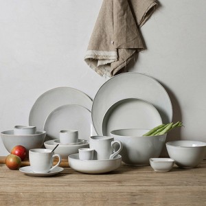 도매 맞춤형 호텔 잡초 사치품 50 조각 골드 데칼 중국식 고급 뼈 중국 도자기 식기 세트