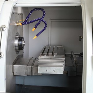 2pcs와 척 금속 수평 cnc 선반 1 년 판매 서비스를 수집