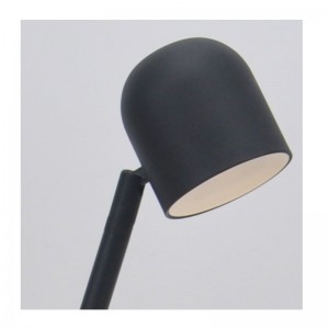 조정 기능이있는 LED 테이블 램프