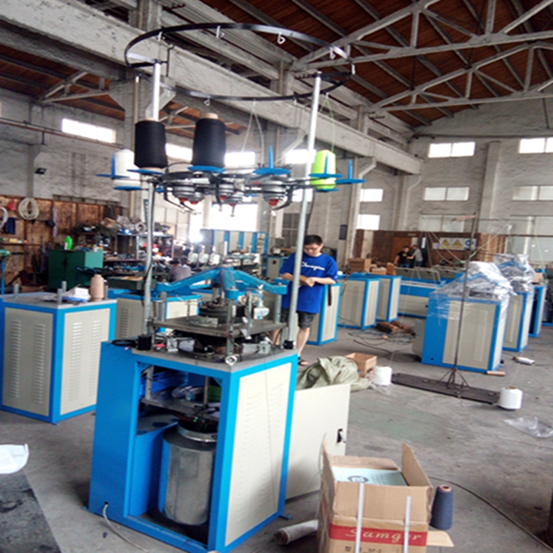 중국에있는 공장 두 배 저지 무릎 모자 기계 제조자