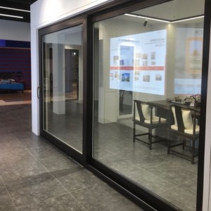 슬라이딩 유리 도어