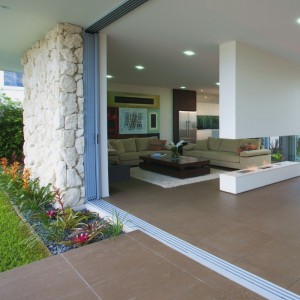 캐비티 슬라이딩 도어