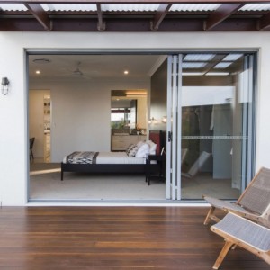 여러 개의 슬라이딩 도어