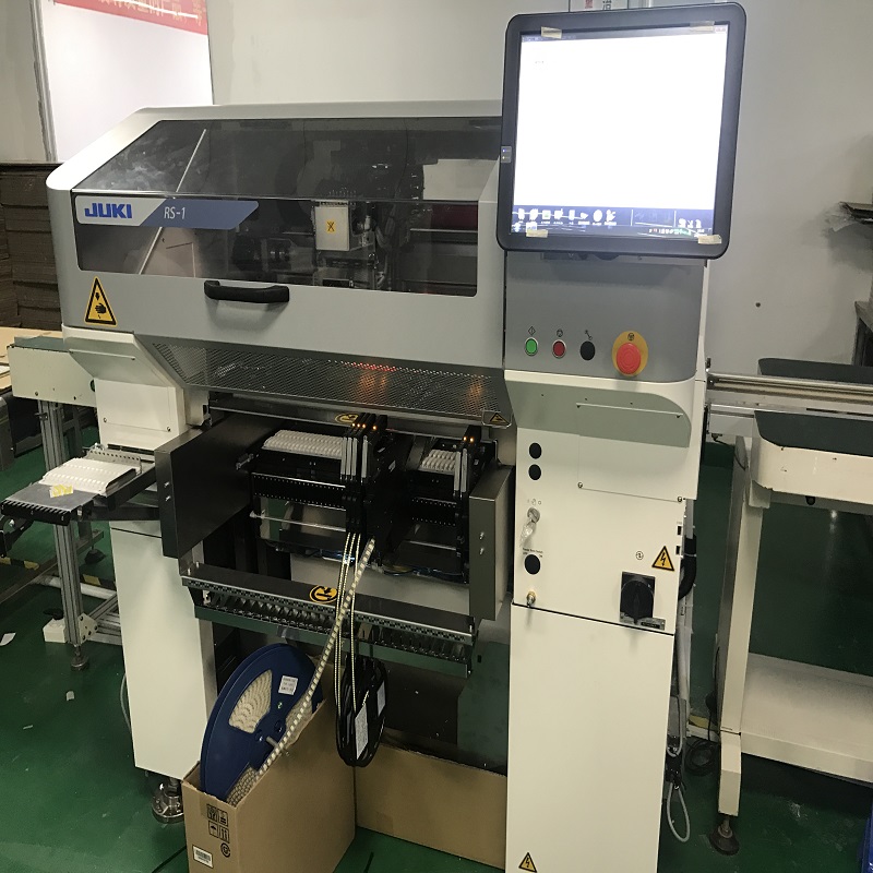 새 기계 가져 오기 JUKI RS-1