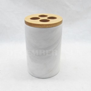 목제 부속 목욕탕 부속품 세트를 가진 백색 대리석