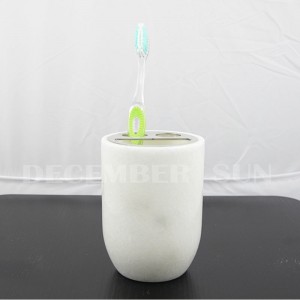 순수한 흰색 대리석 목욕 세트