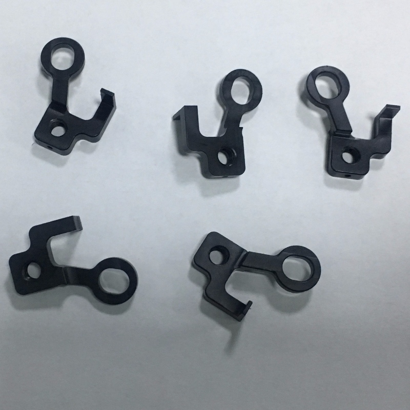 CNC 밀링 부품 / PEEK 소재, 검은 색 / 쉽게 변형 됨