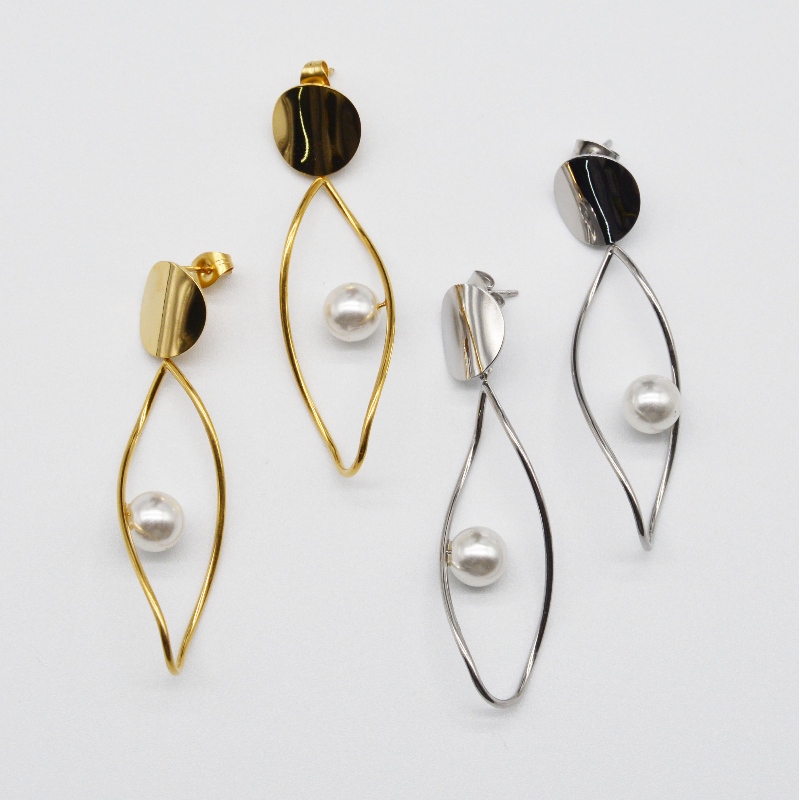 스 테 인 리 스 스틸 액세서리 착용 상식