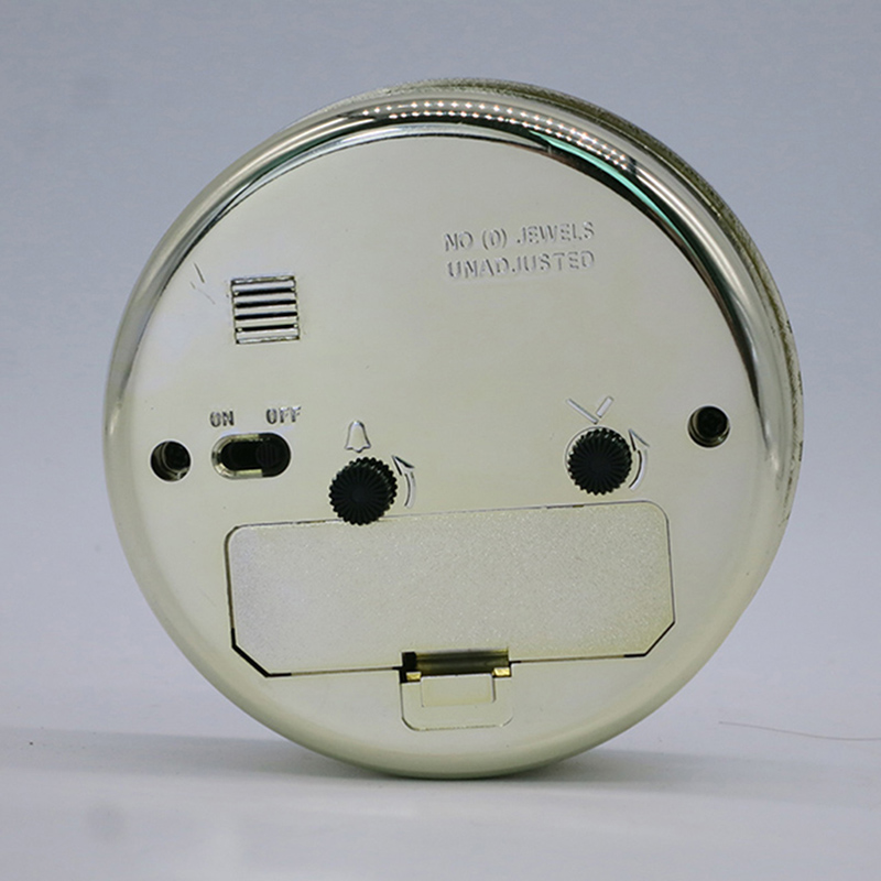 직경 89 mm 의 골 드 알 람 플러그.