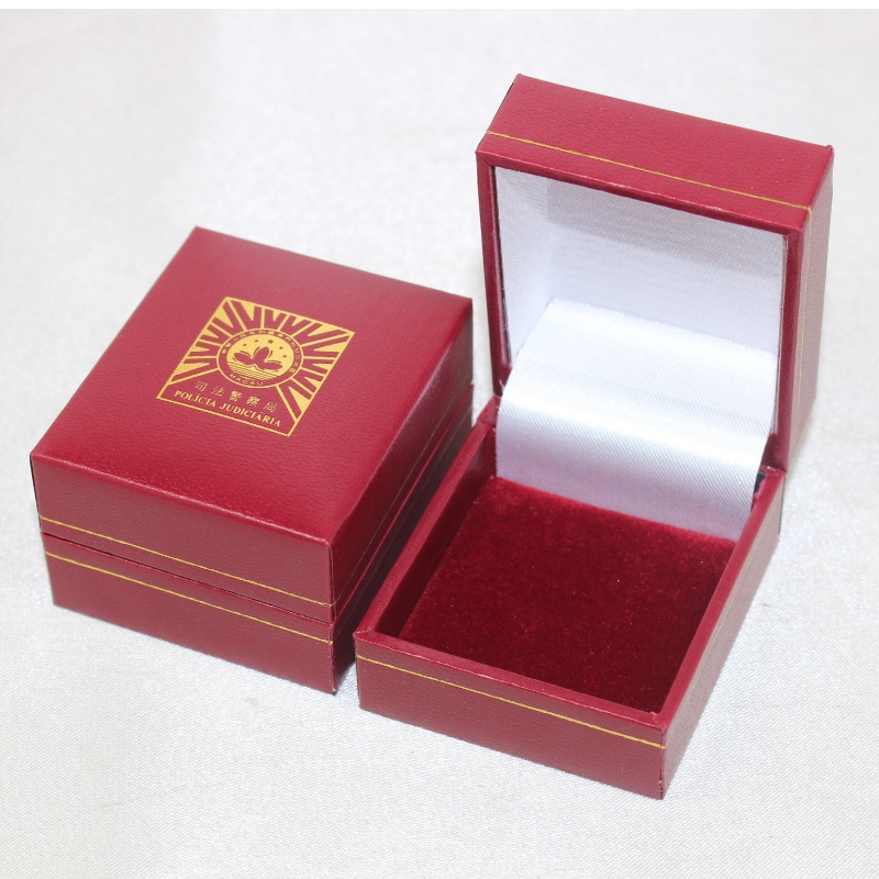 V-07S 사각형 직경 25-30 mm 동전, 배지, 반지 등 mm에 대 한 플라스틱 인조 가죽 종이 상자. 46 * 53 * 32, 무게 약 35g