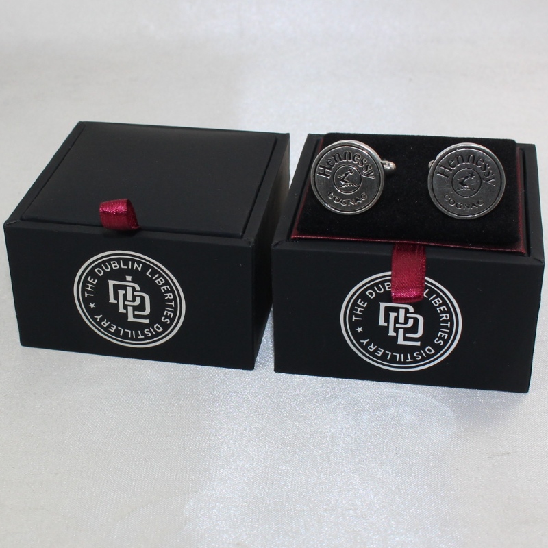 커플 커프스 단추 등의 품목 V-20S 각형 PU 가죽 상자 mm. 65 * 65 * 38, 무게 약 62g