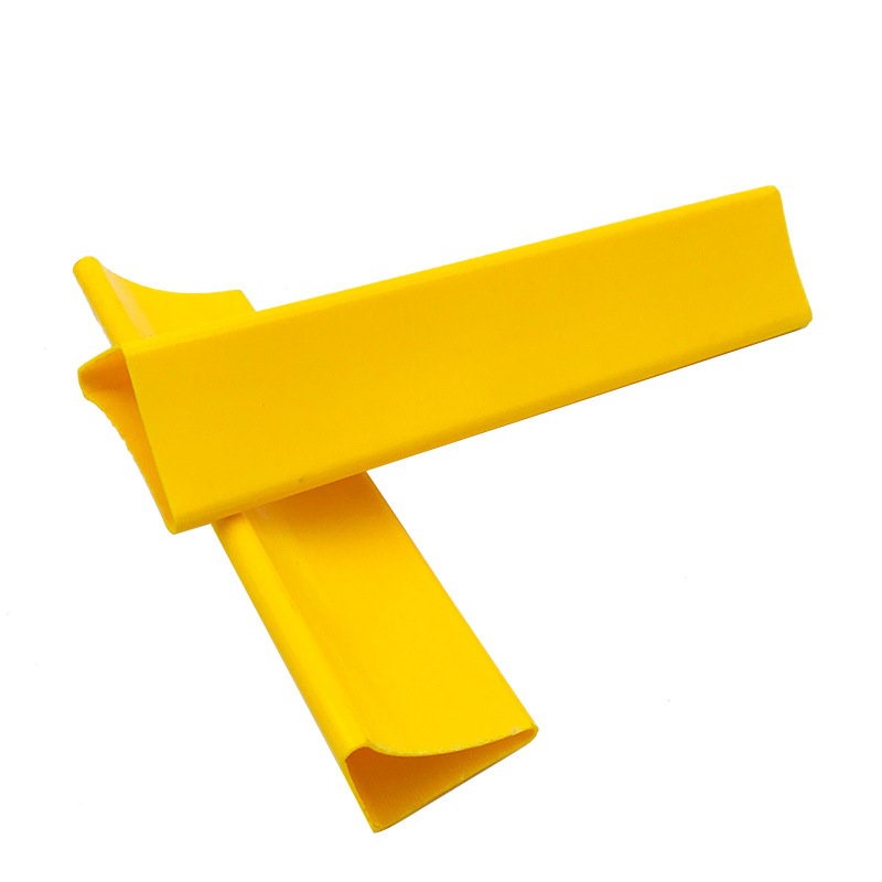 캐비닛 서랍 지원을위한 단단한 압출 PVC 플라스틱 스트립 파이프 레이어 지원 스트립 PVC 삼각형 프로파일