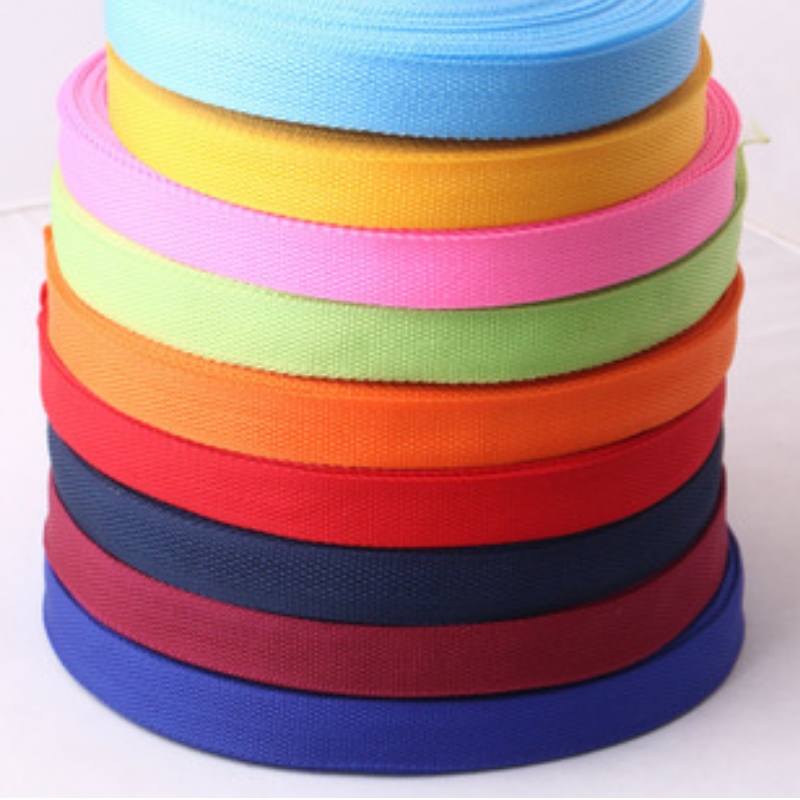 사용 되 는 소재 와 짜 임 의 소재 특성.