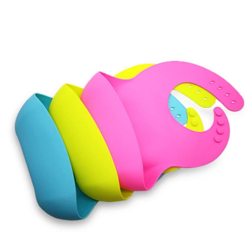 본 공장 은 실리콘 턱받이 를 공급 하여 품질 이 우수 하 다