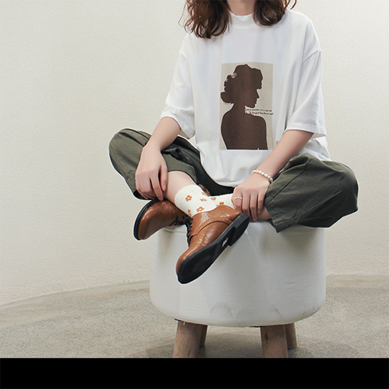 이 제일 좋 은 티 셔츠 를 입 으 면 친구 가 없 을 정도 로 좋다!