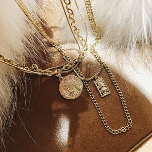 간단하고 다용식 스웨터 체인