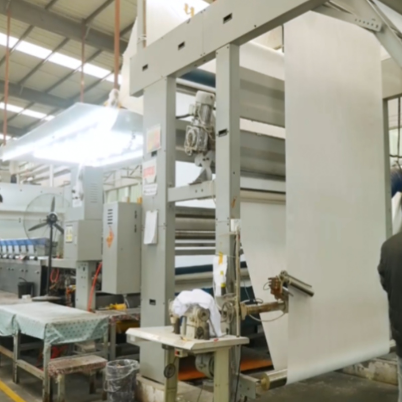 강력한 펀더멘털은 수입 및 수출의 지속적인 긍정적 인 성장을 지원합니다.