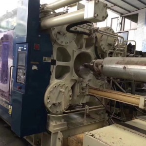 간접적으로 모든 전기 플라스틱 사출 성형기를 사용했습니다