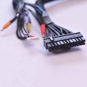 개인용 컴퓨터 전원 공급 장치의 와이어 하네스