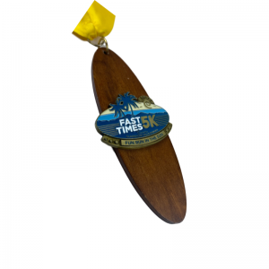 개그 공장 메달 사용자 정의 목재 메달 홀더 나무 마라톤 메달 레이저 조각 로고