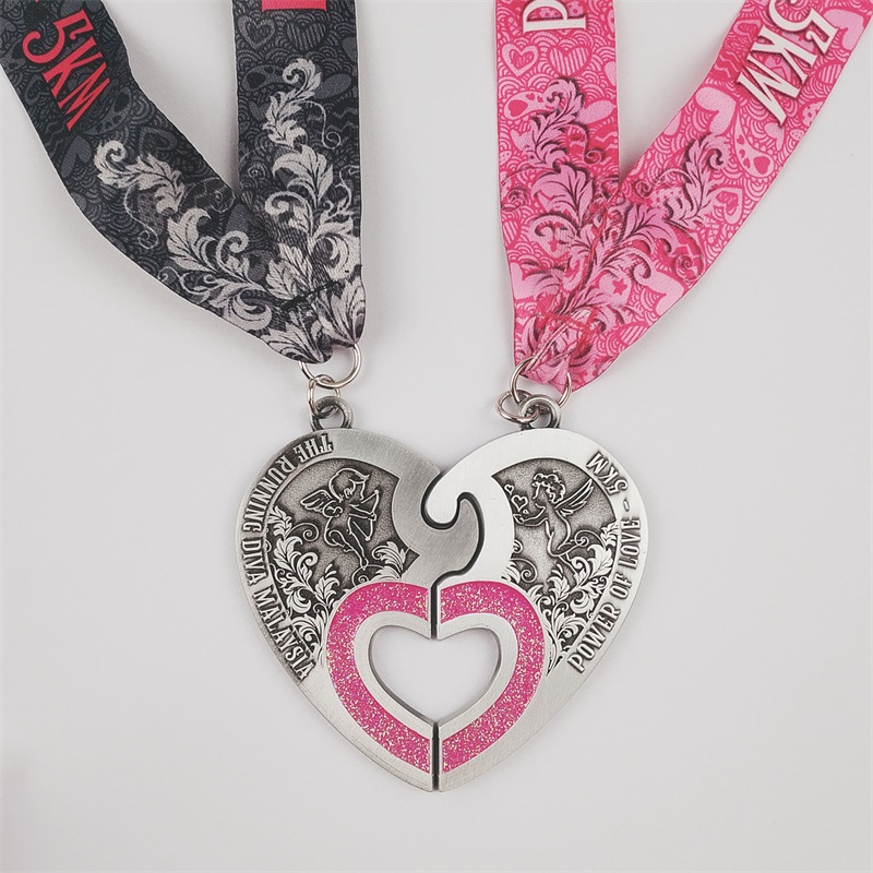 사랑스러운 심장 디자인 다이 캐스트 메달 색상 3D 에나멜 메달 사용자 정의 인쇄 메달 스티커