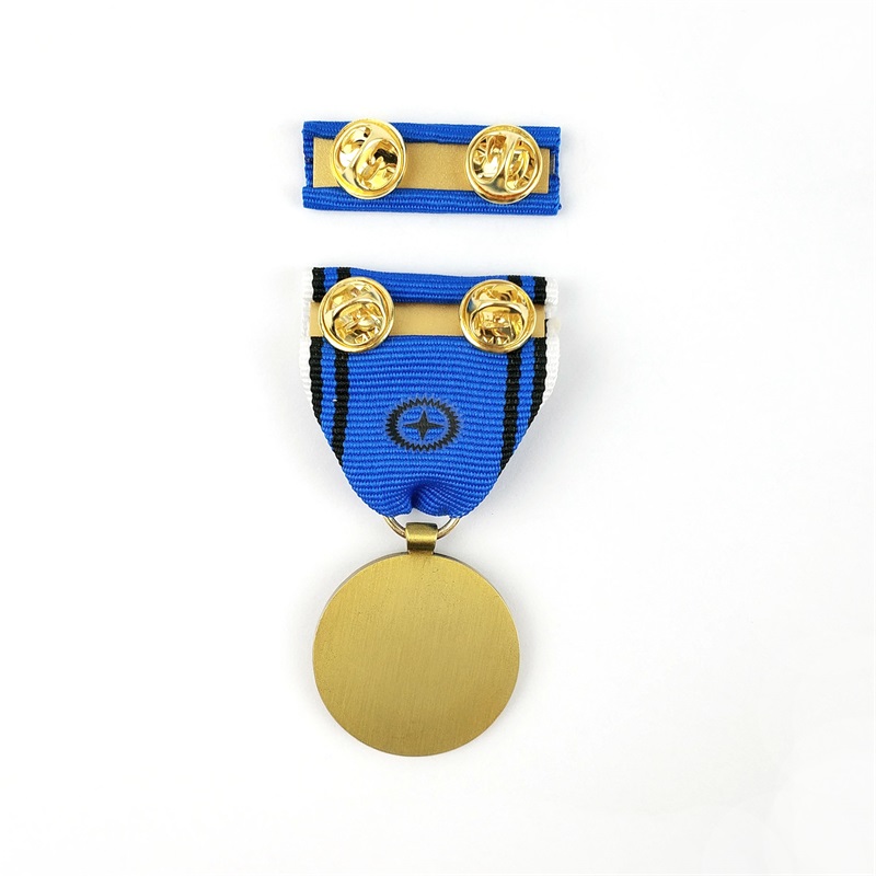 맞춤형 메달 리본 금속 철 십자 군인 명예 기수 전쟁 상 메달 배지