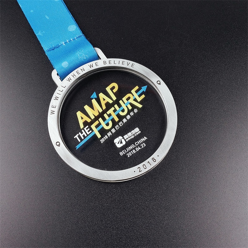 리본 펜던트 골드 실버 브론즈 마라톤 달리기 월드 메달이있는 스포츠 이벤트를위한 맞춤형 금속 3D 메달