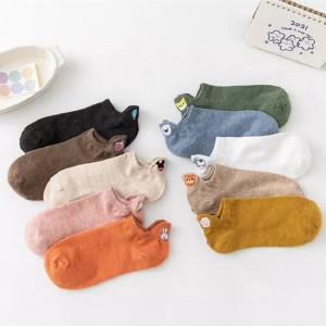 여성을위한 만화 자수 귀리 리프팅 보트 양말 통기성과 편안한 단색면 양말 패션