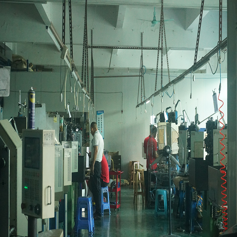 매끄러운 생산, 봄 축제 이전의 많은 주문