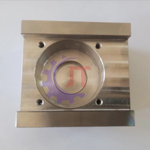 X187B621H01 X182A995H02 M701C M604 하단 가이드 다이 블록 2-D6.0mm 구멍&2-m4 커버 M604 (j) L=104/96mm W=60/54mm H=47/15MM