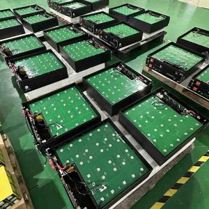 에너지 저장 51.2V 100AH ​​200AH WALL&RACK 2 in 1 마운트 LIFEPO4 태양열 리튬 배터리 스마트 LED 화면&모바일 앱