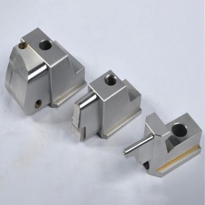 사출 금형 슬라이드