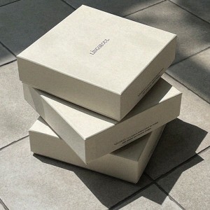 클래식 우아함 선물 상자