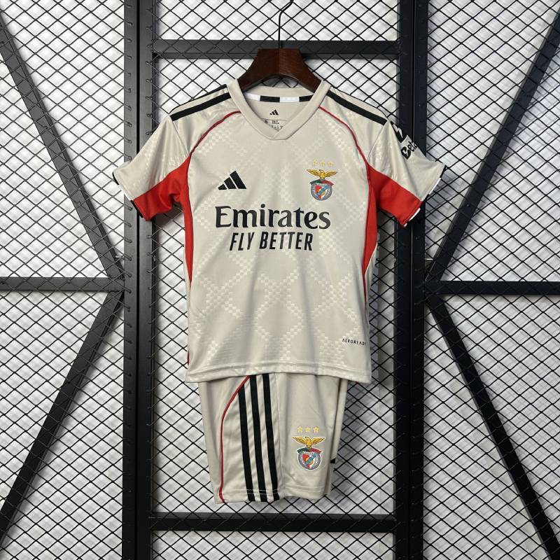 25/26 어린이 Benfica Away 크기 : 16-28