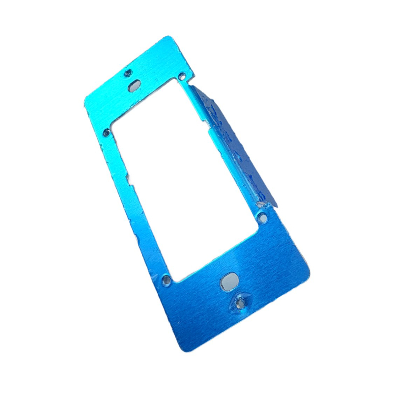 전자 장치용 금속 브래킷