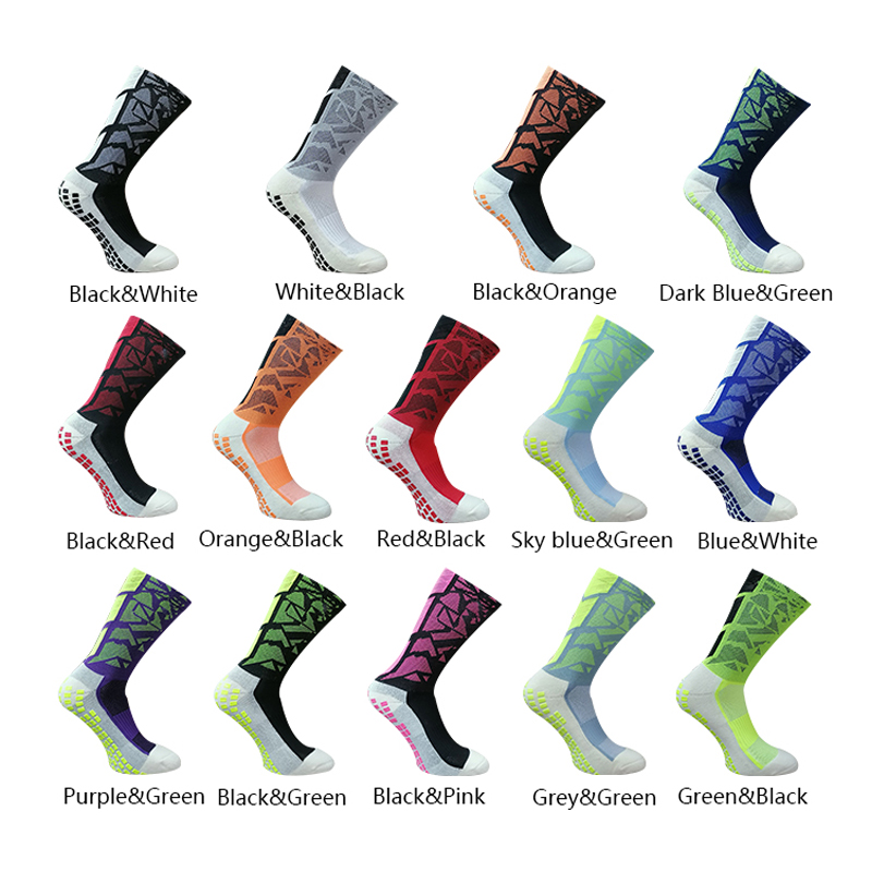1670037778.jpg Wholesale Custom Logo Grip Socks Professional Athletic Mid Calf Crew Football Sport Soccer Anti Slip grip Socks.jpg